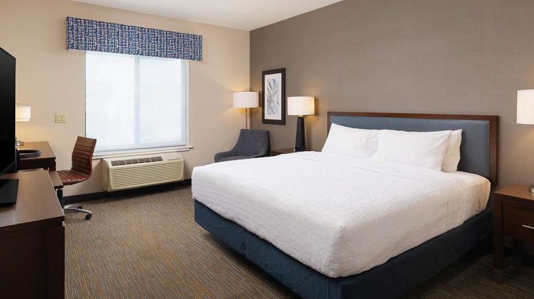 <b>Hampton Inn San Jose Cherry Ave Room</b>. Images powered by <a href="https://iceportal.shijigroup.com/" title="IcePortal" target="_blank">IcePortal</a>.