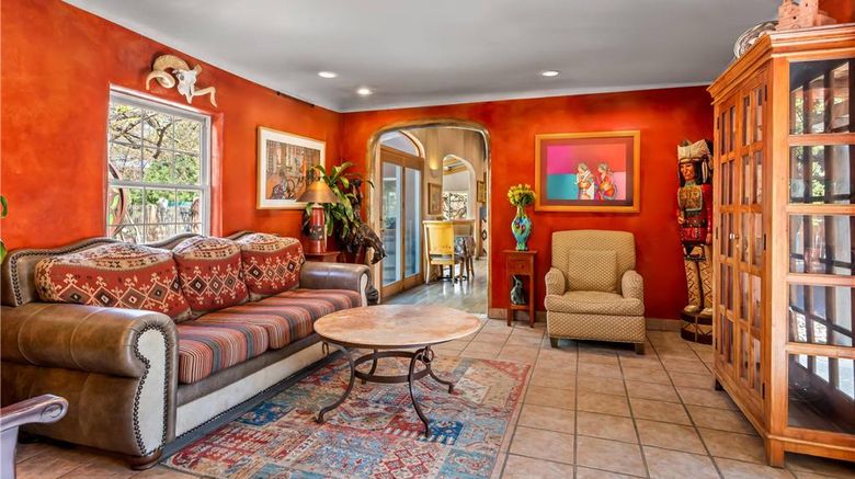<b>Casas De Suenos Old Town B & B Lobby</b>. Images powered by <a href="https://iceportal.shijigroup.com/" title="IcePortal" target="_blank">IcePortal</a>.
