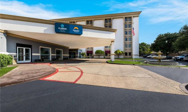 Suburban Studios San Angelo Exterior