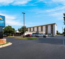 Suburban Studios San Angelo Exterior