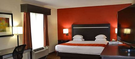 Days Inn by Wyndham Laurel MS Room