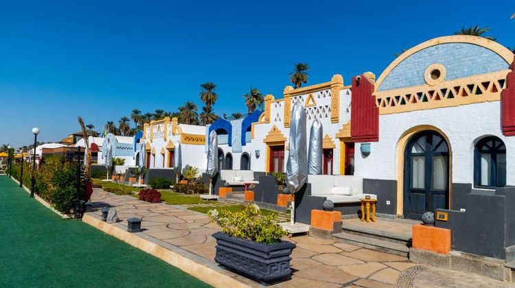 Marhaba Palace Hotel Exterior