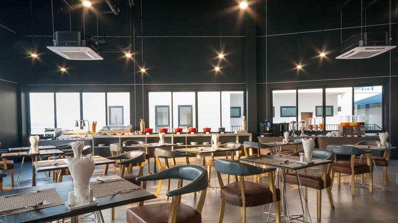 <b>Best Western Chatuchak Restaurant</b>. Images powered by <a href="https://iceportal.shijigroup.com/" title="IcePortal" target="_blank">IcePortal</a>.