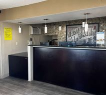 Econo Lodge Spring Lake Lobby