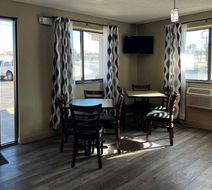 Econo Lodge Spring Lake Lobby