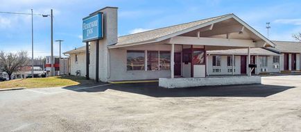 Rodeway Inn Exterior