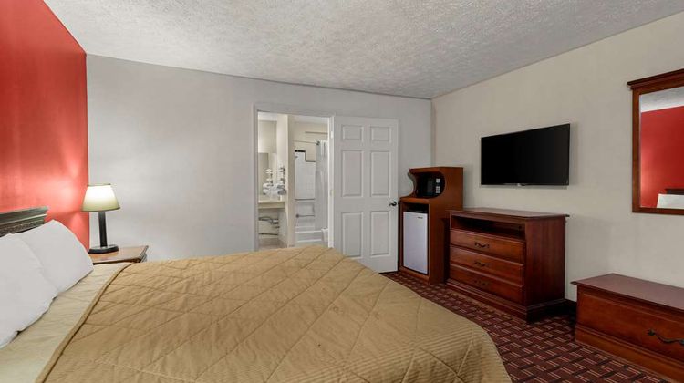 Rodeway Inn Room