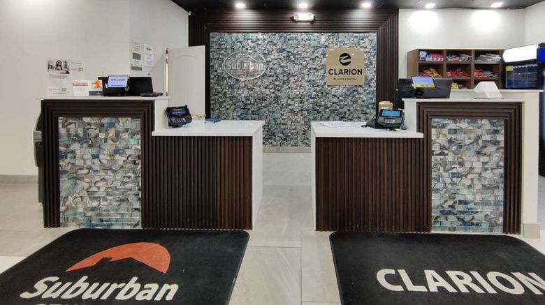 <b>Clarion Inn Lobby</b>. Images powered by <a href="https://iceportal.shijigroup.com/" title="IcePortal" target="_blank">IcePortal</a>.