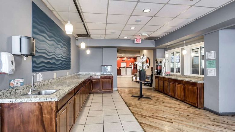 <b>Clarion Inn Restaurant</b>. Images powered by <a href="https://iceportal.shijigroup.com/" title="IcePortal" target="_blank">IcePortal</a>.