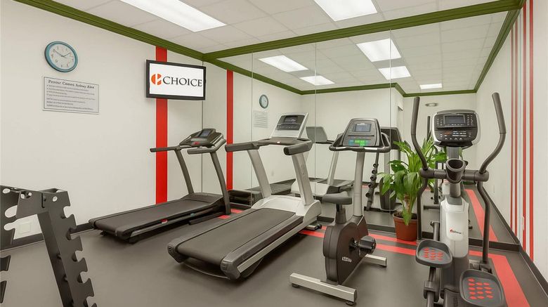 <b>Clarion Inn Health</b>. Images powered by <a href="https://iceportal.shijigroup.com/" title="IcePortal" target="_blank">IcePortal</a>.