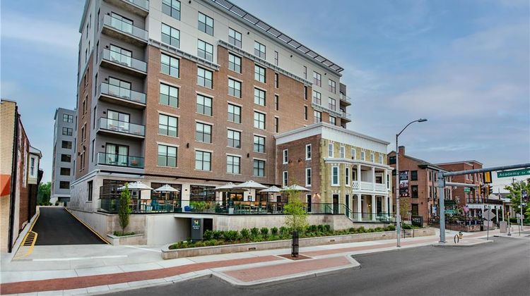 Hyatt Place Newark Main Street Exterior