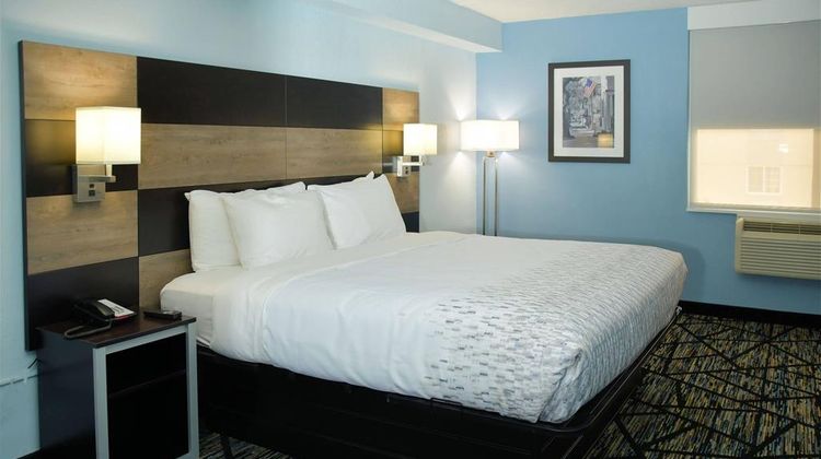 Clarion Jacksonville Room