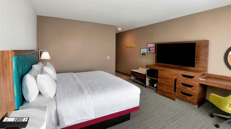 <b>Hampton Inn Needles Colorado River Room</b>. Images powered by <a href="https://iceportal.shijigroup.com/" title="IcePortal" target="_blank">IcePortal</a>.