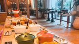 <b>Bloom House Hotel & Spa Restaurant</b>. Images powered by <a href="https://iceportal.shijigroup.com/" title="IcePortal" target="_blank">IcePortal</a>.