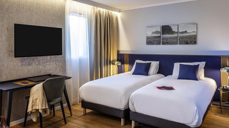 <b>Mercure Toulouse Aeroport Blagnac Room</b>. Images powered by <a href="https://iceportal.shijigroup.com/" title="IcePortal" target="_blank">IcePortal</a>.