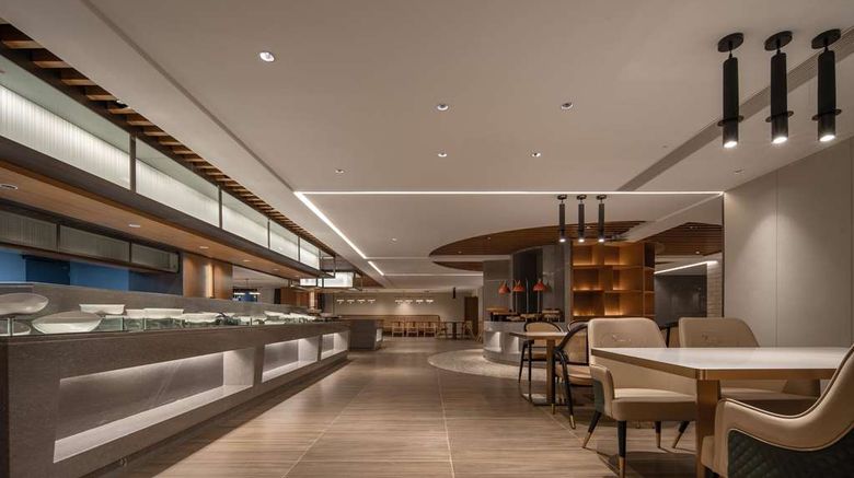<b>Days Hotel by Wyndham Chongqing Restaurant</b>. Images powered by <a href="https://iceportal.shijigroup.com/" title="IcePortal" target="_blank">IcePortal</a>.
