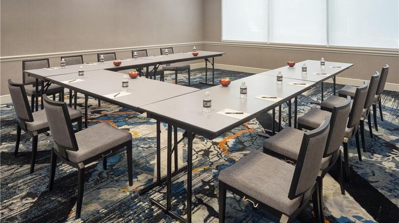 <b>The Chifley Houston, Tapestry Collection Meeting</b>. Images powered by <a href="https://iceportal.shijigroup.com/" title="IcePortal" target="_blank">IcePortal</a>.
