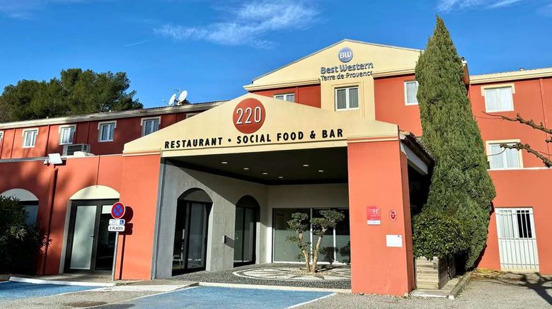 <b>Best Western Terre de Provence Exterior</b>. Images powered by <a href="https://iceportal.shijigroup.com/" title="IcePortal" target="_blank">IcePortal</a>.