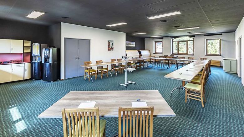 <b>Sure Hotel by Best Western Annecy Meeting</b>. Images powered by <a href="https://iceportal.shijigroup.com/" title="IcePortal" target="_blank">IcePortal</a>.