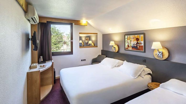 <b>Sure Hotel by Best Western Annecy Room</b>. Images powered by <a href="https://iceportal.shijigroup.com/" title="IcePortal" target="_blank">IcePortal</a>.