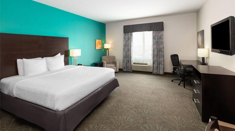 <b>Baymont by Wyndham Andrews Room</b>. Images powered by <a href="https://iceportal.shijigroup.com/" title="IcePortal" target="_blank">IcePortal</a>.