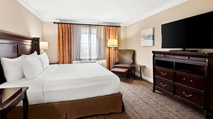 Best Western Ontario Mills Mall Suite