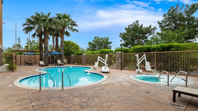 <b>Best Western Ontario Mills Mall Pool</b>. Images powered by <a href="https://iceportal.shijigroup.com/" title="IcePortal" target="_blank">IcePortal</a>.