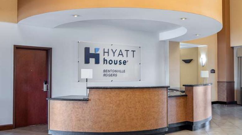 <b>Hyatt House Bentonville/Rogers Lobby</b>. Images powered by <a href="https://iceportal.shijigroup.com/" title="IcePortal" target="_blank">IcePortal</a>.