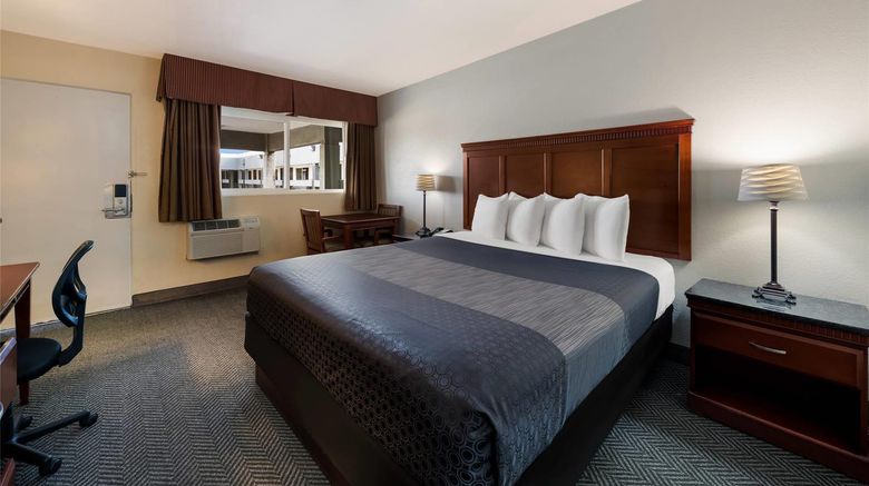 <b>Rodeway Inn Room</b>. Images powered by <a href="https://iceportal.shijigroup.com/" title="IcePortal" target="_blank">IcePortal</a>.