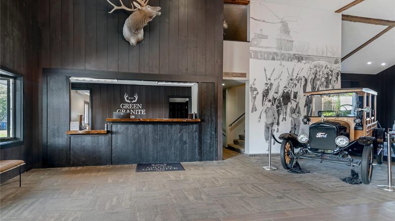 <b>Green Granite Inn & Conference Center Lobby</b>. Images powered by <a href="https://iceportal.shijigroup.com/" title="IcePortal" target="_blank">IcePortal</a>.