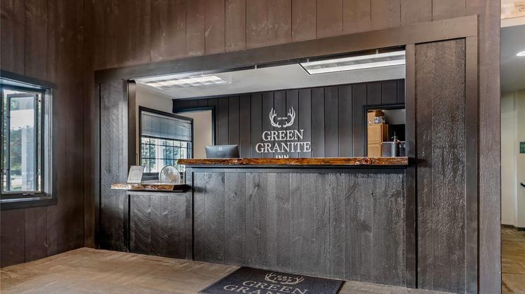 Green Granite Inn & Conference Center Lobby