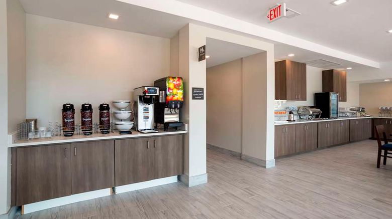 <b>Comfort Inn and Suites Restaurant</b>. Images powered by <a href="https://iceportal.shijigroup.com/" title="IcePortal" target="_blank">IcePortal</a>.