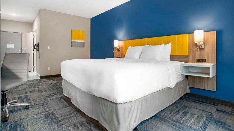 <b>Comfort Inn and Suites Suite</b>. Images powered by <a href="https://iceportal.shijigroup.com/" title="IcePortal" target="_blank">IcePortal</a>.