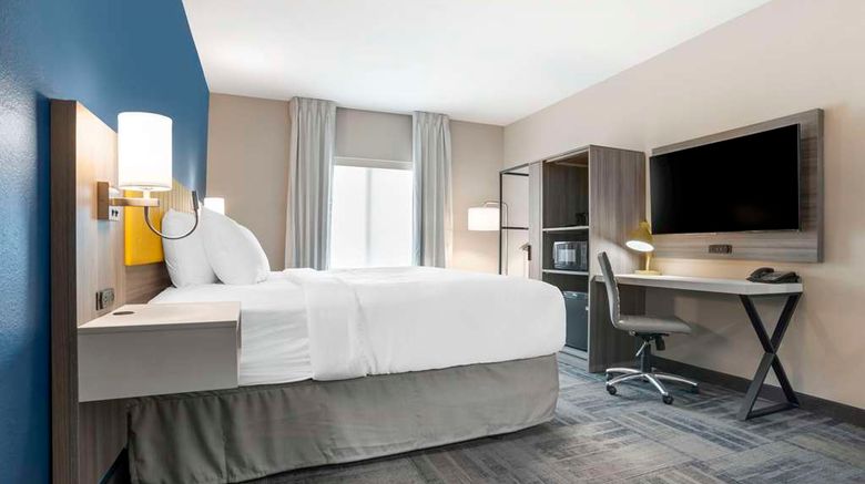 <b>Comfort Inn and Suites Suite</b>. Images powered by <a href="https://iceportal.shijigroup.com/" title="IcePortal" target="_blank">IcePortal</a>.