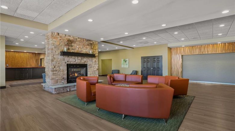 <b>MainStay Suites Lobby</b>. Images powered by <a href="https://iceportal.shijigroup.com/" title="IcePortal" target="_blank">IcePortal</a>.