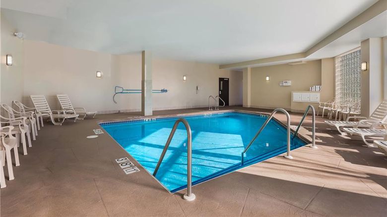 <b>MainStay Suites Pool</b>. Images powered by <a href="https://iceportal.shijigroup.com/" title="IcePortal" target="_blank">IcePortal</a>.