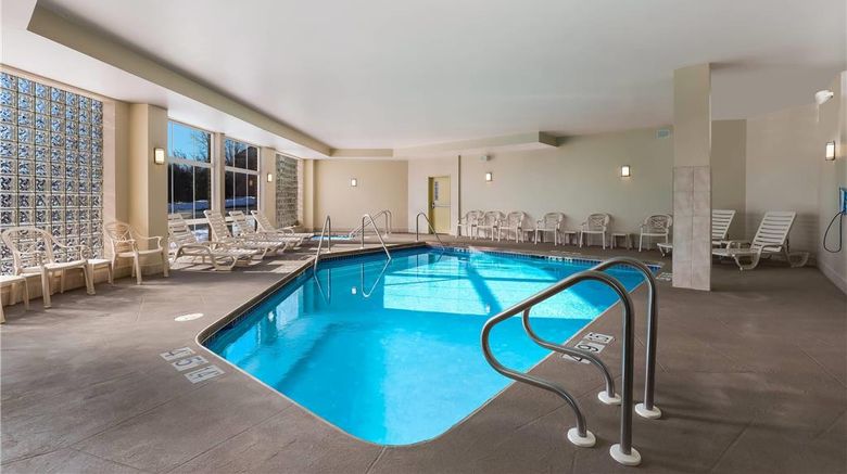 <b>MainStay Suites Pool</b>. Images powered by <a href="https://iceportal.shijigroup.com/" title="IcePortal" target="_blank">IcePortal</a>.