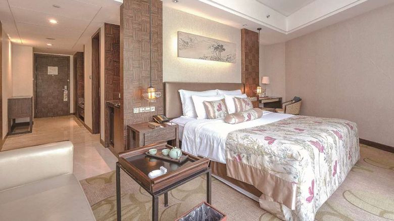 <b>Howard Johnson Dongqian Lake Plaza Room</b>. Images powered by <a href="https://iceportal.shijigroup.com/" title="IcePortal" target="_blank">IcePortal</a>.