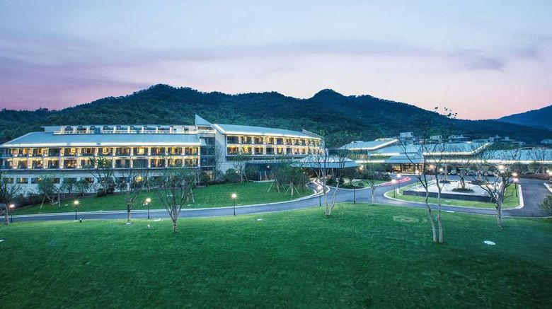 Howard Johnson Dongqian Lake Plaza Exterior. Images powered by <a href="https://iceportal.shijigroup.com" target="_blank" rel="noopener">Ice Portal</a>.