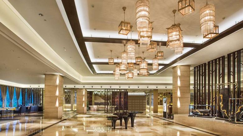 <b>Howard Johnson Dongqian Lake Plaza Lobby</b>. Images powered by <a href="https://iceportal.shijigroup.com/" title="IcePortal" target="_blank">IcePortal</a>.