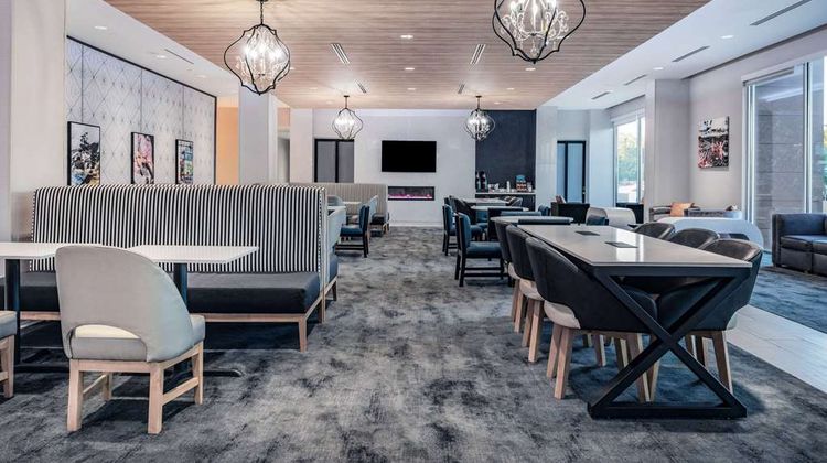 La Quinta Inn & Suites by Wyndham Lobby