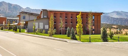 Tryp by Wyndham Zomin Exterior