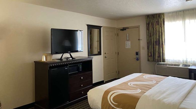 <b>Wingate by Wyndham Gunnison Room</b>. Images powered by <a href="https://iceportal.shijigroup.com/" title="IcePortal" target="_blank">IcePortal</a>.