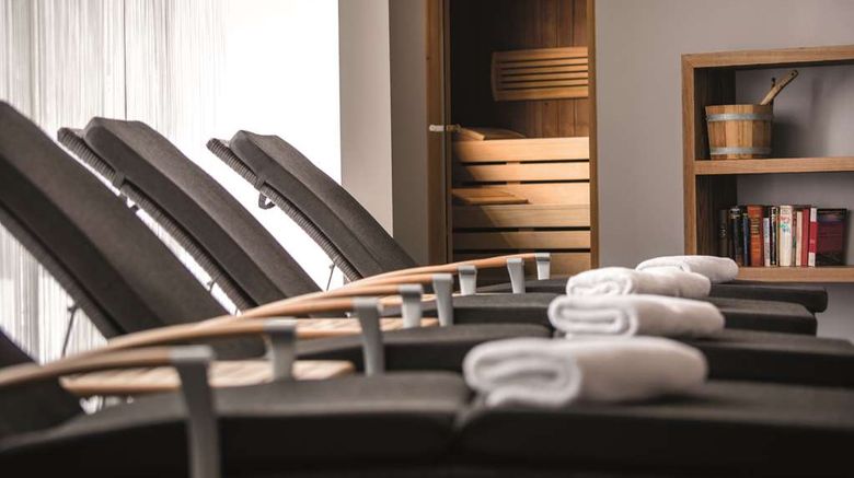 <b>Hotel Berlin, Radisson Individuals Health</b>. Images powered by <a href="https://iceportal.shijigroup.com/" title="IcePortal" target="_blank">IcePortal</a>.