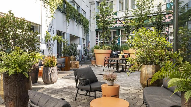 <b>Hotel Berlin, Radisson Individuals Restaurant</b>. Images powered by <a href="https://iceportal.shijigroup.com/" title="IcePortal" target="_blank">IcePortal</a>.