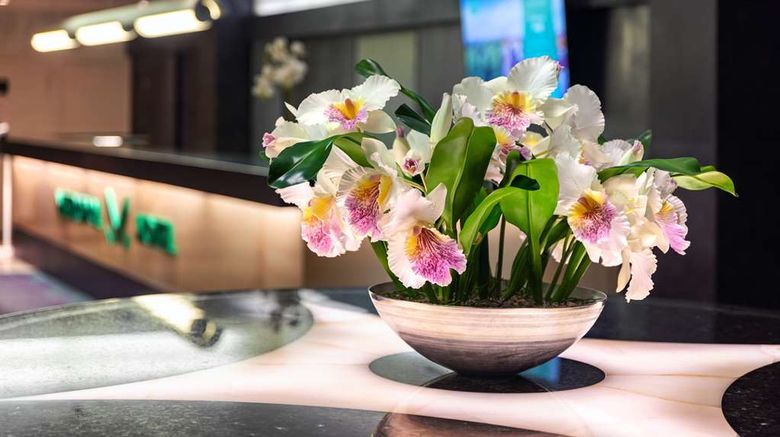 <b>Hotel Metropol Lobby</b>. Images powered by <a href="https://iceportal.shijigroup.com/" title="IcePortal" target="_blank">IcePortal</a>.
