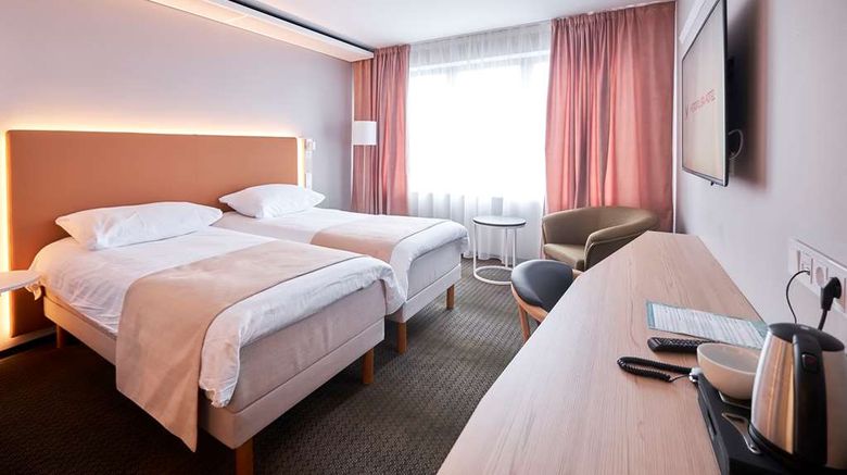 <b>Metropol Spa Hotel Room</b>. Images powered by <a href="https://iceportal.shijigroup.com/" title="IcePortal" target="_blank">IcePortal</a>.