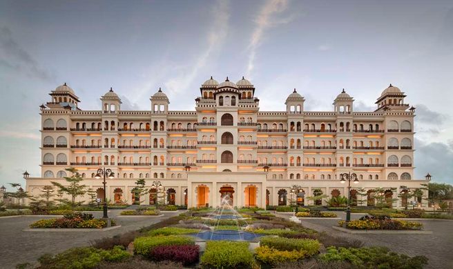 Uday Palace Navsari Radisson Individuals Exterior