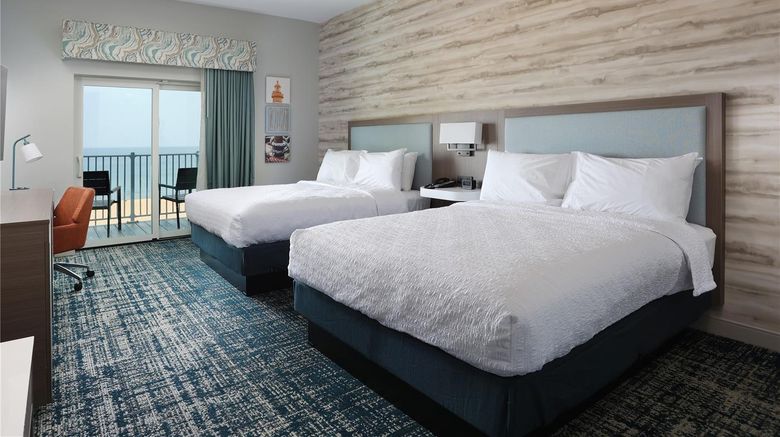 <b>Hampton Inn & Suites Manistee Waterfront Room</b>. Images powered by <a href="https://iceportal.shijigroup.com/" title="IcePortal" target="_blank">IcePortal</a>.