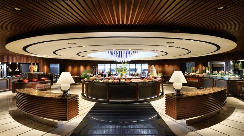 <b>Conrad Singapore Orchard Restaurant</b>. Images powered by <a href="https://iceportal.shijigroup.com/" title="IcePortal" target="_blank">IcePortal</a>.